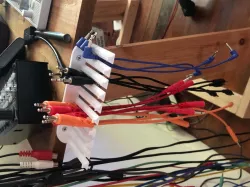 Eurorack patch cable holder (parametric)