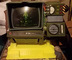 Fallout 76 Pip-Boy 2000 Display Stand