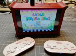 Raspberry Pi + 5 Inch Screen Case (RetroPie Console)