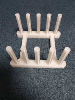 Simple dish stand