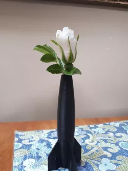Simplistic Rocket Vase