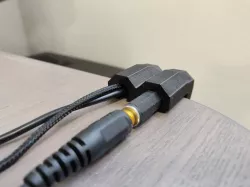 Cable holder (IKEA BEKANT table)