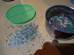 Conure Parrot pellet sieve / filter