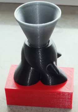 Filling stand for squirrel salt and pepper shaker