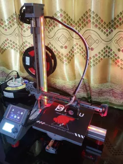 Great Robin 3D Printer a Little Upgrade from Bad Robin 3D Printer Sturdy Speedy Linear Guide Low Cost Sensorless