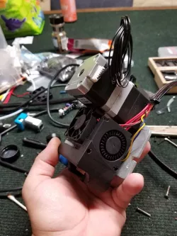 LainSzvahl's Teaching Tech E3 Hero Me base remix