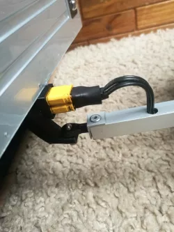 RC trailer lights include power connector