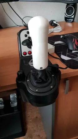 Truck shifter knob for simulators
