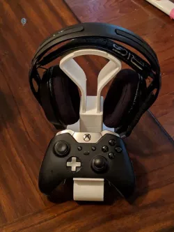 Xbox One Headset / Controller Stand