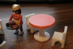 round table [playfab 191007 - playmobil compatible]