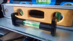 Spirit line level (10mm bubble)