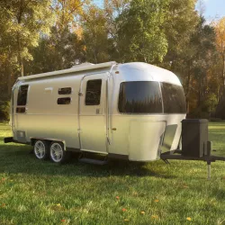 Airstream Flying Cloud trailer 2017 3D model