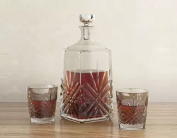 Decanter with whiskey and glasses 3D model