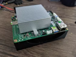 Atomic Pi Mount