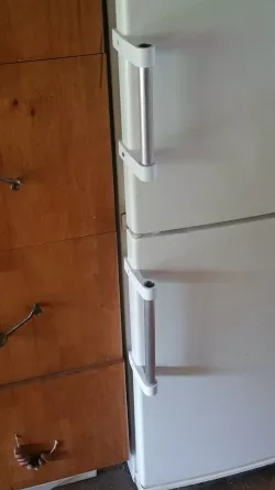 Liebherr fridge door handle replacement