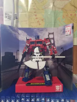 Optimus Prime battle Axe (war for cybertron)
