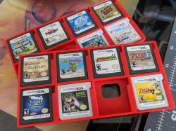 Simple Nintendo DS cartridge holder