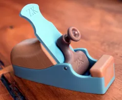 Small coffin smoothing plane