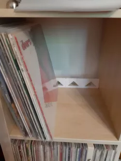 Spacer for Kallax to store Vinyl