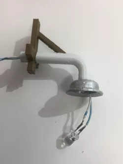 16mm Narrow Gauge Model Railway - WALL STREET LAMP