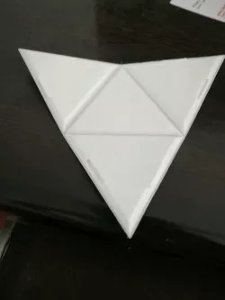 Foldable 3D printable 3 sided pyramid with internal locks