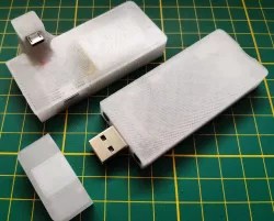 Raspberry Pi Zero USB dongle case (with battery)