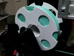 Self-assembly reel for filament