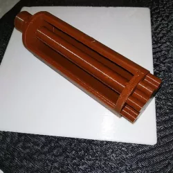 Toothpaste squeezer