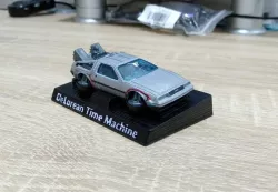 BACK TO THE FUTURE_DeLorean_Time Machine_Stand-Holder_Hot-Wheels