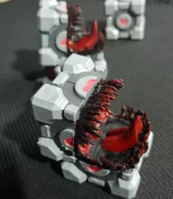 Companion Cube Mimic