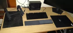 Keyboard wrist rest