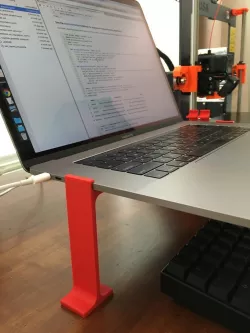 Macbook Pro Minimal Stand