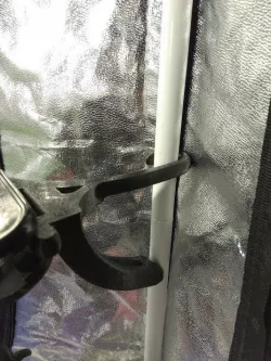 Vertical bar hanger