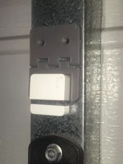WyzeCam Sense Swingaway door Sensor hinge for Garage Door/Mailbox