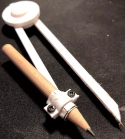 adjustable circle drawing compass