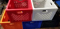 Milk crate without a bottom