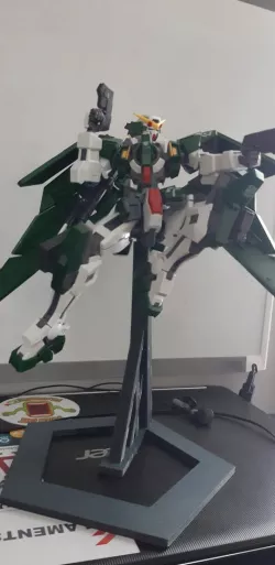1 / 100 gundam stand