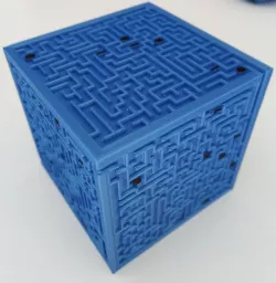 Cube Labyrinth