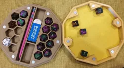 Dice Box n Tray with d&d logo - round magnets