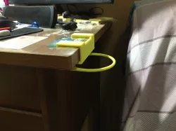 Trash can for desk