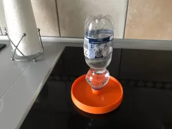 Vogeltränke mit PET-Flaschengewinde / Water Dispenser for Birds
