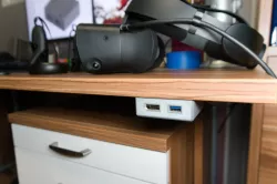 VR Desk Dock - USB 3.0 & DisplayPort (Oculus Rift S)
