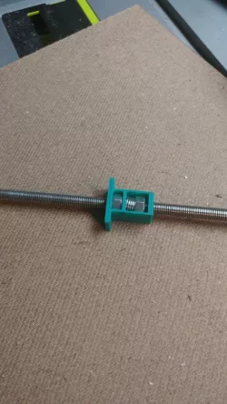 Flanged anti-backlash nut for m8 threaded rod