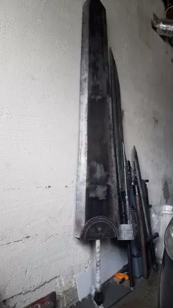 Guts's Dragonslayer (Hilt, Pommel, and Chain Link) - Berserk
