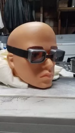 Hanji's Goggles - Shingeki No Kyojin (Attack On Titan)