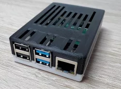 Raspberry Pi 4 case (beta)
