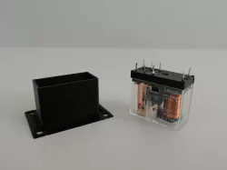 Relay holder