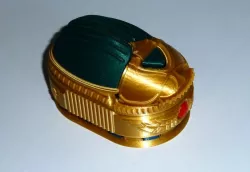 Scarab Beetle Box (with secret lock) Remix with magnets and customized "Catch_drawer" and "catch_lid"