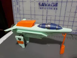 SpaceShip with retracting legs and opening hatch