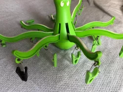 Clothespin for octopus